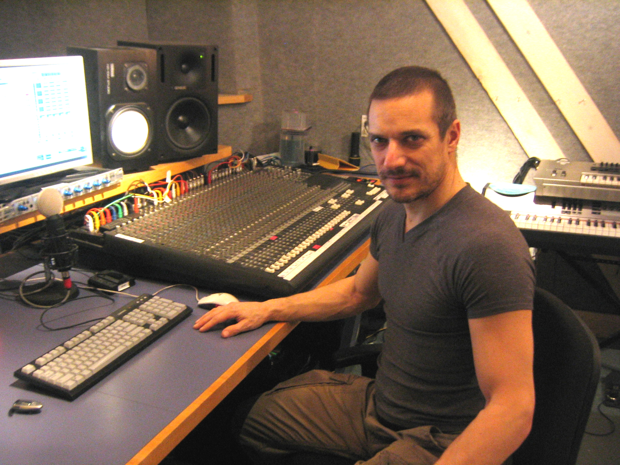 walter%20in%20studio.jpg